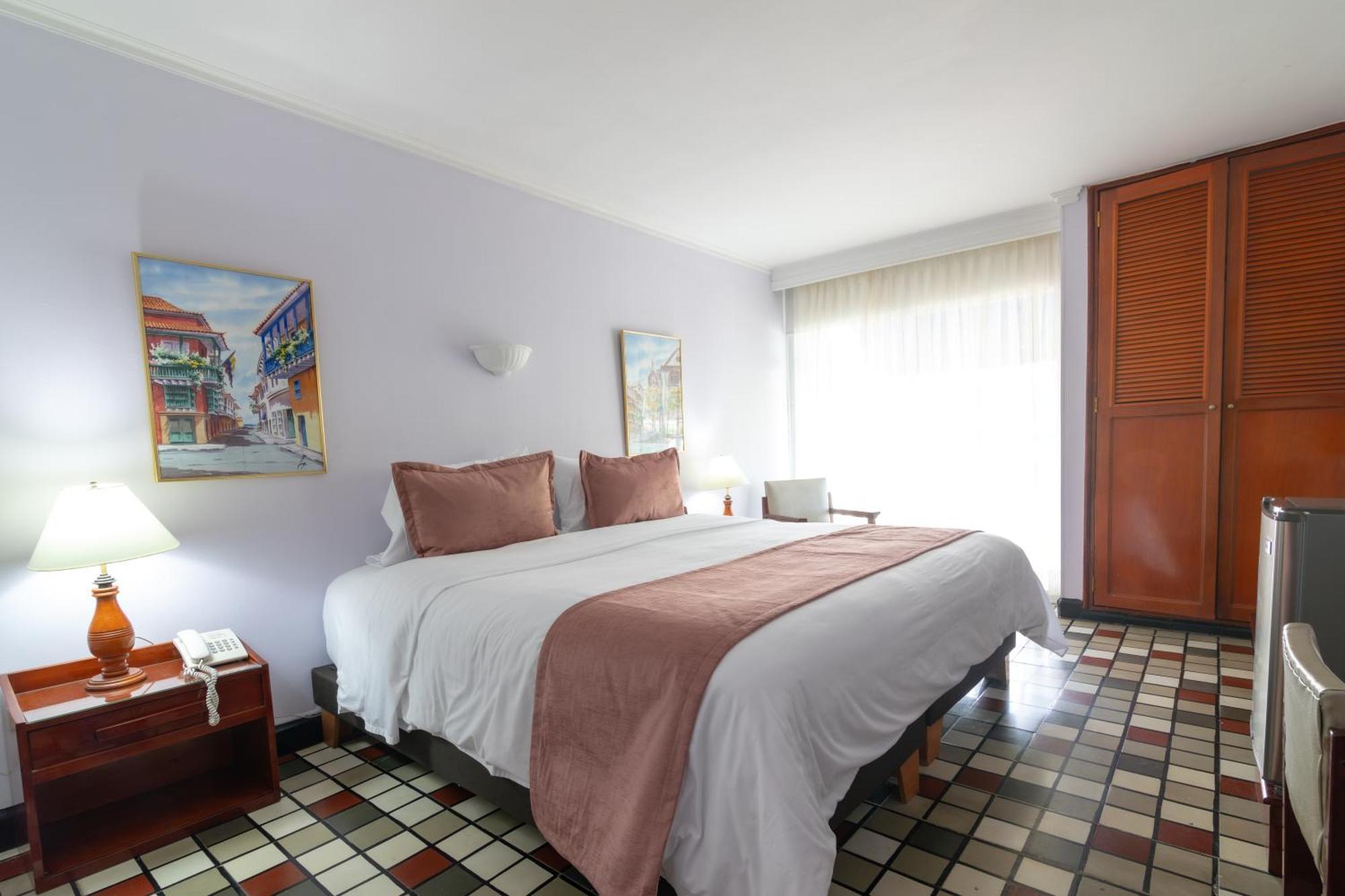Hotel Bahia Cartagène Extérieur photo