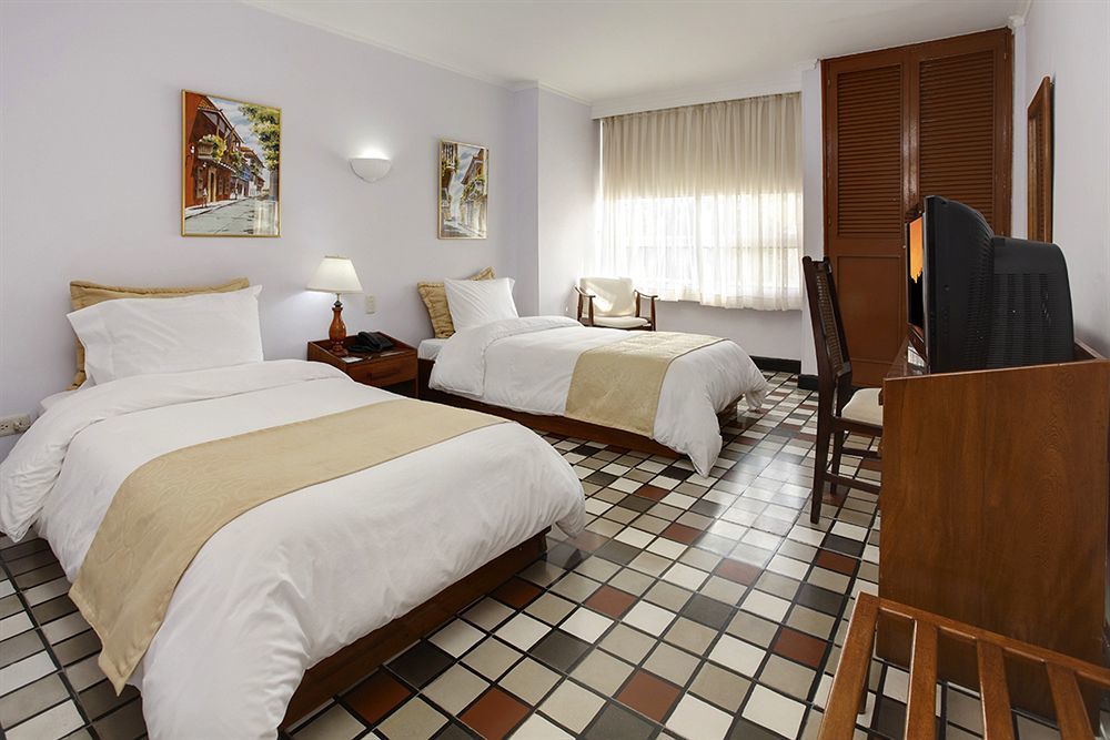Hotel Bahia Cartagène Extérieur photo